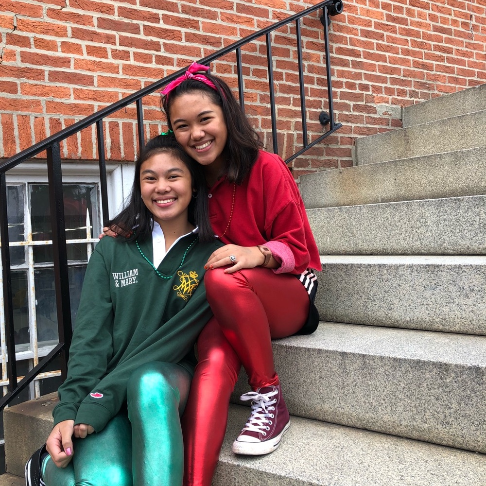 Meet your Poshers, Francesca & Angelica
